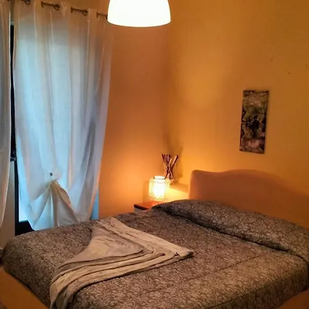 Appartamento Levane דירה *